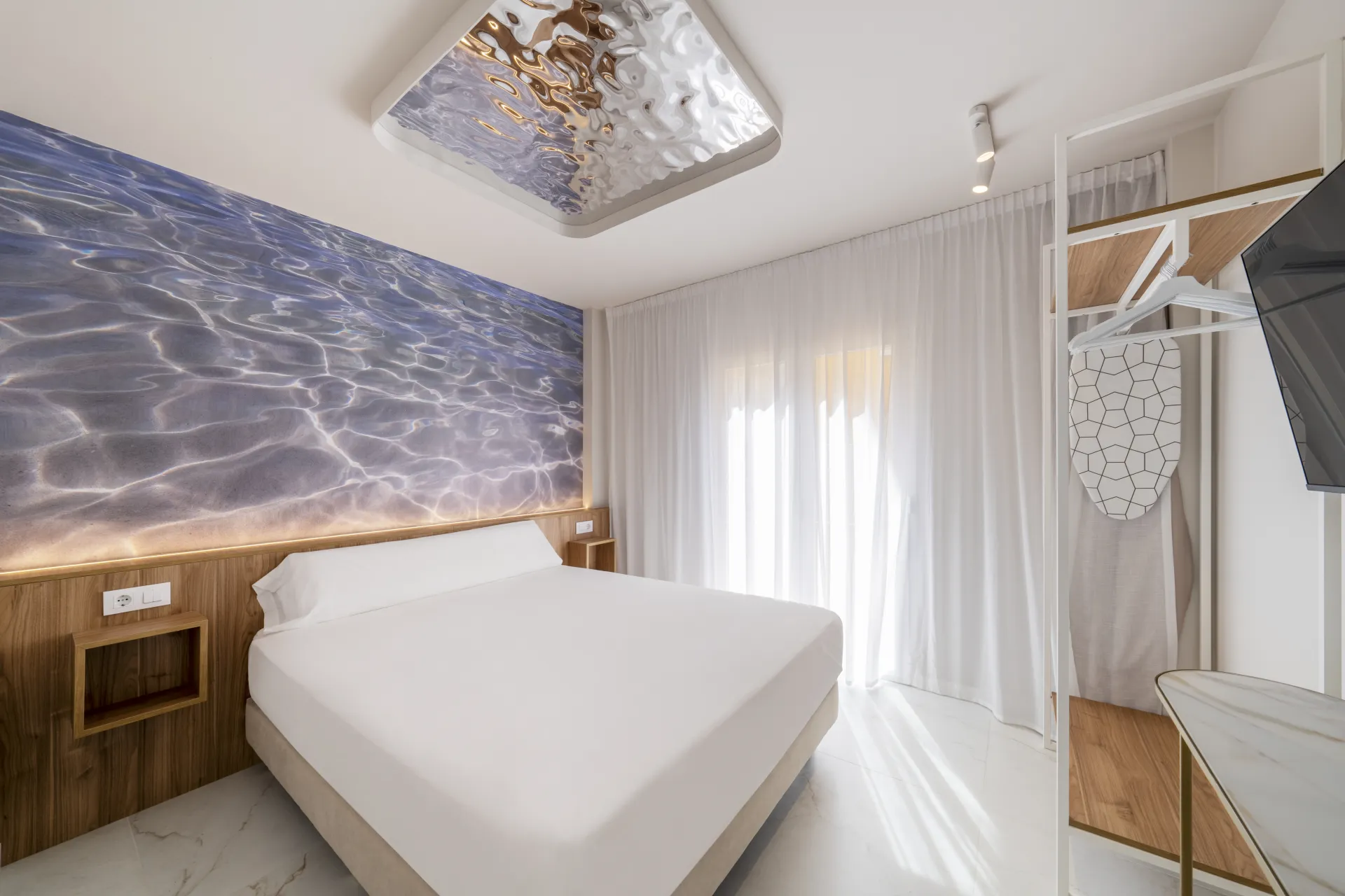 apartamentos deluxe albir