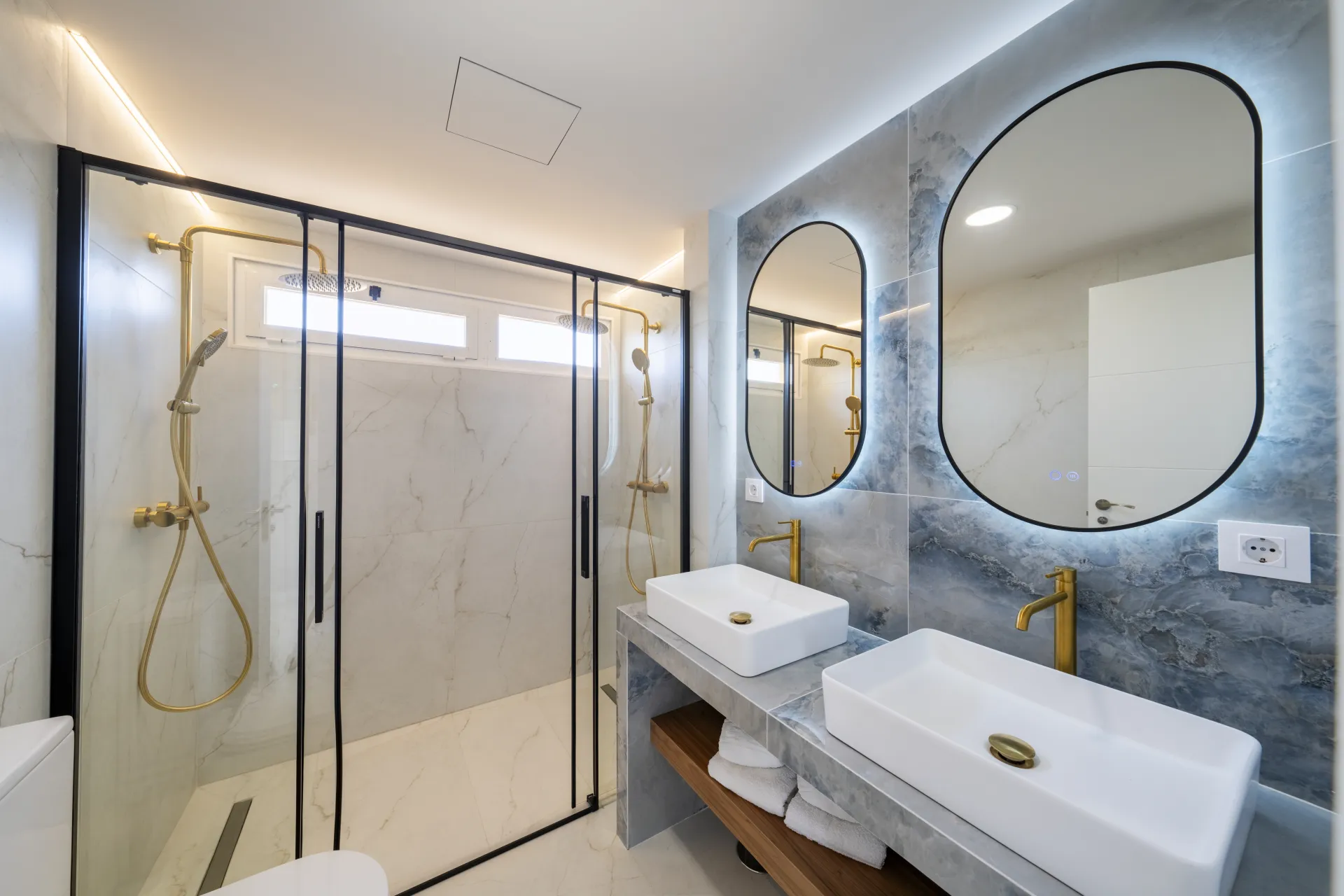 apartamentos deluxe albir